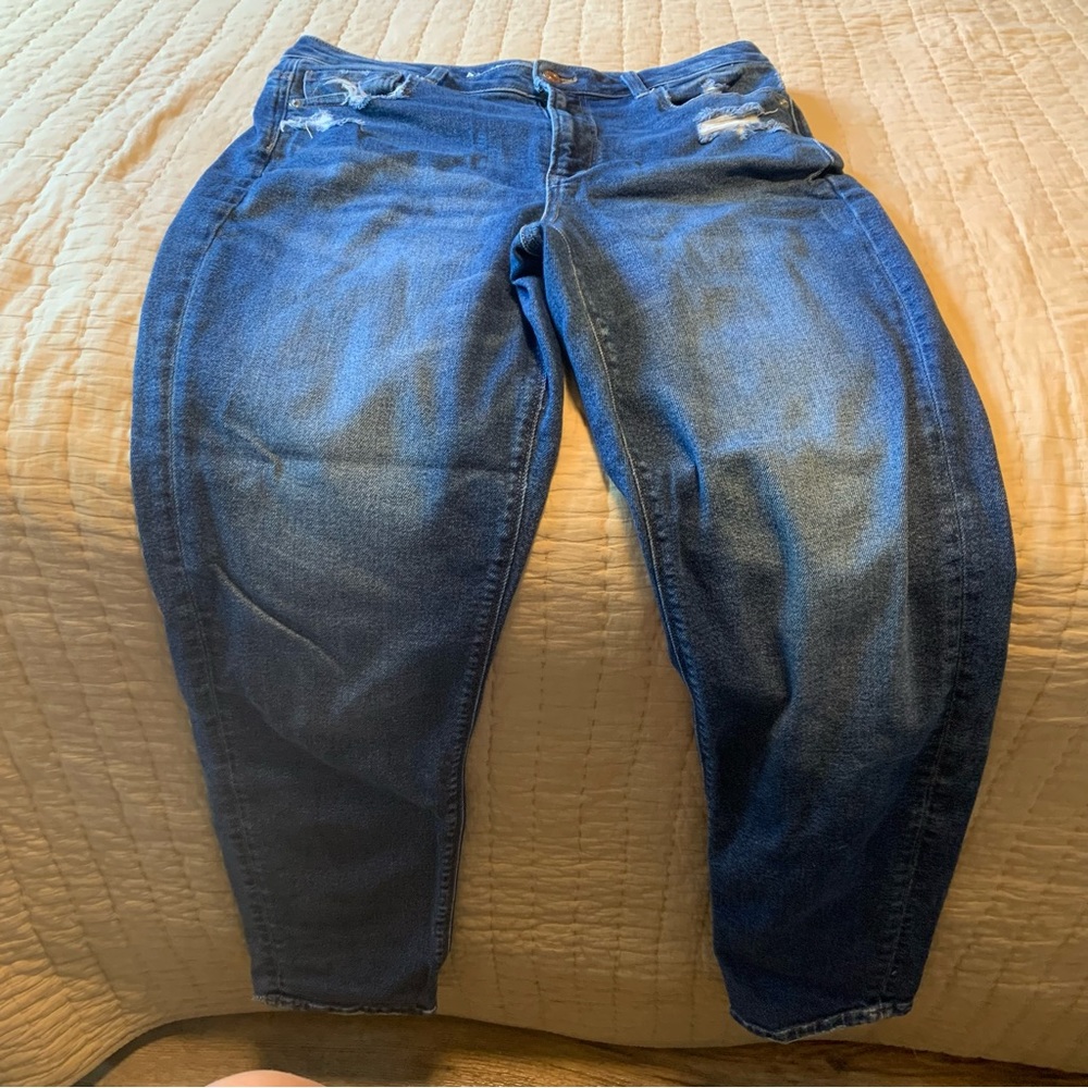 AMERICAN EAGLE JEANS SIZE 10